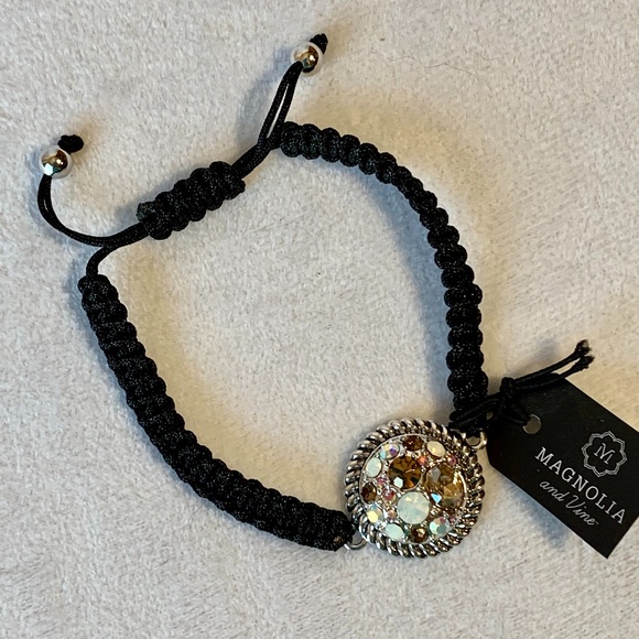 Magnolia And Vine Jewelry - MAGNOLIA AND VINE Adjustable Bling Bracelet with Snap Charm NWT